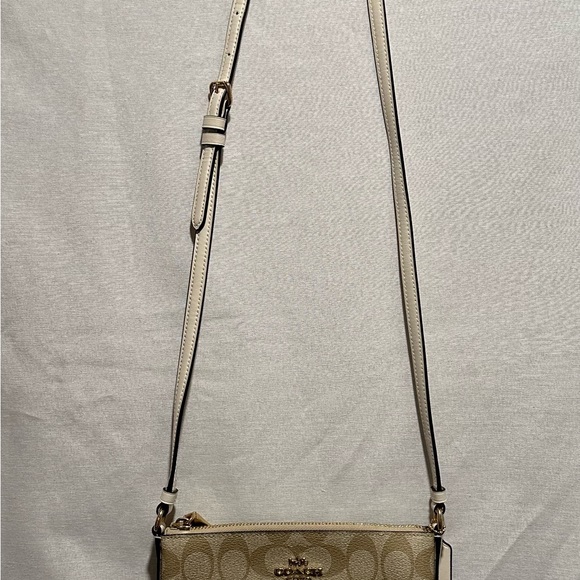 Coach Mini Rowan File Bag in Signature Canvas - Picture 3 of 10
